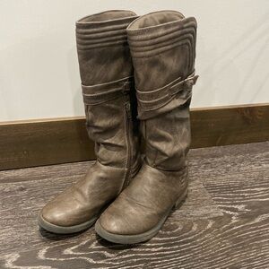 Girls Size 2 Taupe Boots